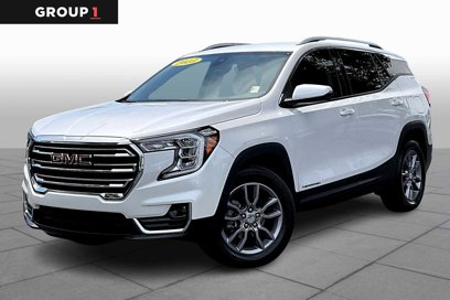 Used 2023 GMC Terrain SLT w/ Infotainment Package II