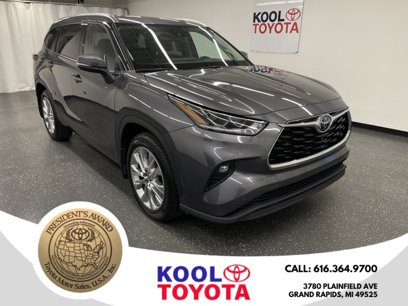 Certified 2022 Toyota Highlander Limited
