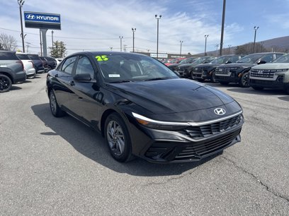 New 2025 Hyundai Elantra Blue