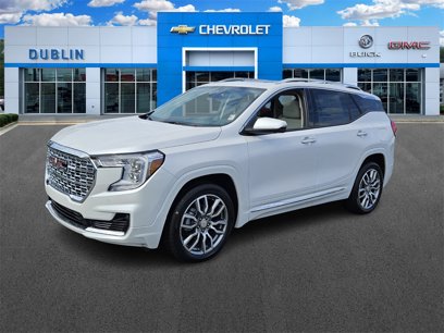 New 2024 GMC Terrain Denali w/ Denali Premium Package