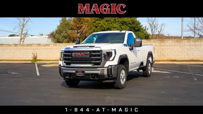 New 2025 GMC Sierra 2500 SLE