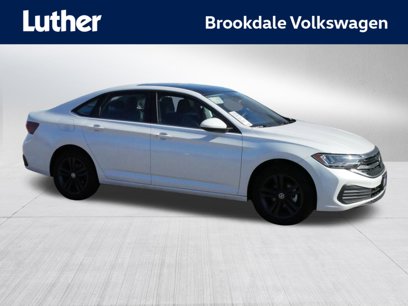 Certified 2024 Volkswagen Jetta SE w/ Panoramic Sunroof Package