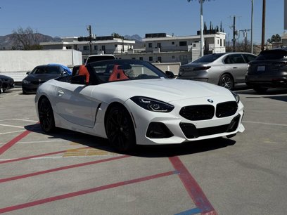 New 2025 BMW Z4 sDrive30i w/ Shadowloine Package