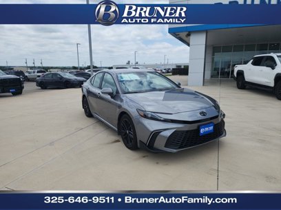 Used 2025 Toyota Camry SE