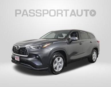 Used 2023 Toyota Highlander LE