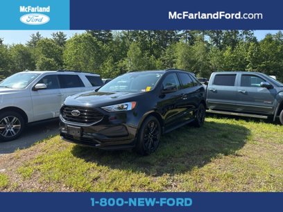 New 2022 Ford Edge SE w/ Black Appearance Package