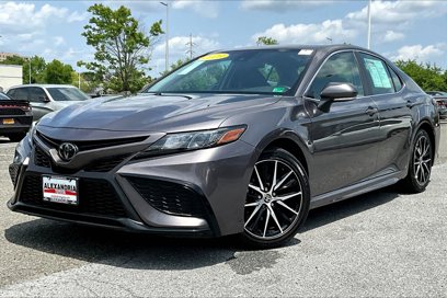 Used 2023 Toyota Camry SE