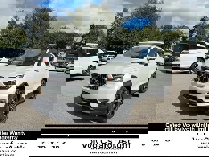 Certified 2022 Volvo XC40 T5 Inscription w/ Advanced Package