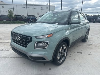 New 2025 Hyundai Venue SEL