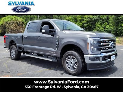 New 2025 Ford F250 4x4 Crew Cab Super Duty