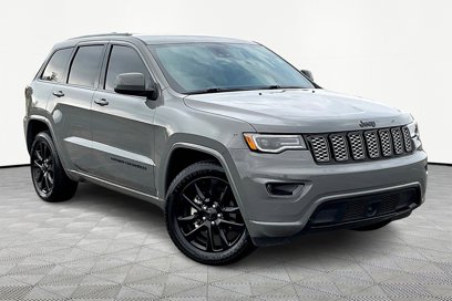 Used 2020 Jeep Grand Cherokee Altitude