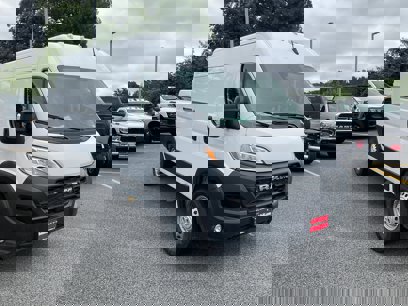 New 2024 RAM ProMaster 3500 w/ Convenience Group