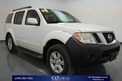 Used 2008 Nissan Pathfinder SE w/ Leather Pkg