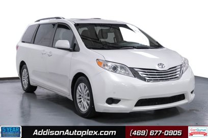 Used 2017 Toyota Sienna XLE