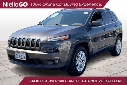 Used 2017 Jeep Cherokee Latitude w/ Comfort/Convenience Group