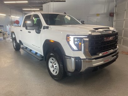New 2025 GMC Sierra 3500 Pro w/ Convenience Package