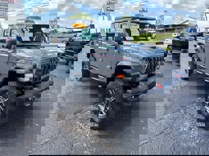 Used 2024 Jeep Gladiator Mojave w/ Convenience Group