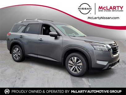 New 2025 Nissan Pathfinder SL w/ Cargo Package