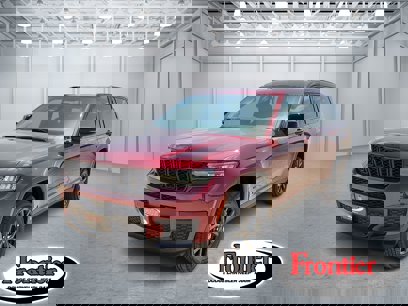New 2025 Jeep Grand Cherokee L Laredo