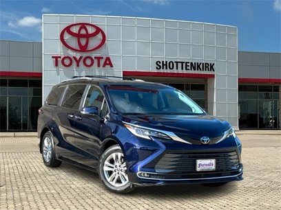 Used 2023 Toyota Sienna Limited