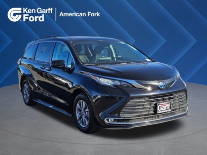 Used 2023 Toyota Sienna XLE