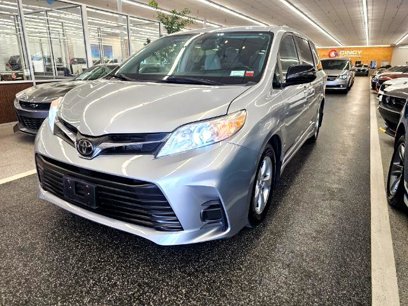 Used 2020 Toyota Sienna LE