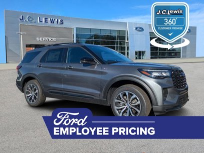 New 2025 Ford Explorer ST-Line w/ Premium Package