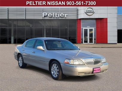 Used 2010 Lincoln Town Car Signature Limited