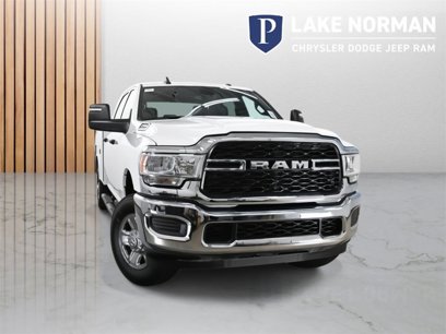 New 2024 RAM 2500 Tradesman w/ Chrome Appearance Group