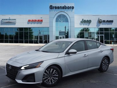 Used 2023 Nissan Altima 2.5 SV