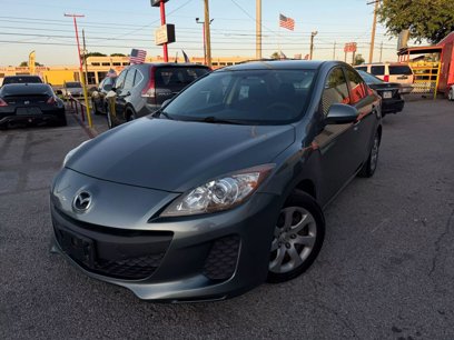 Used 2013 MAZDA MAZDA3 i SV w/ Convenience Pkg