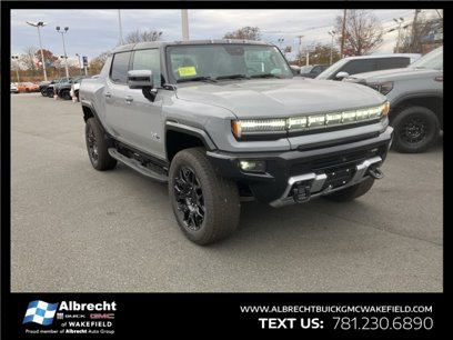 New 2025 GMC Hummer EV 2X w/ LPO, Dark Essentials Package