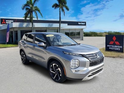 Used 2024 Mitsubishi Outlander SE