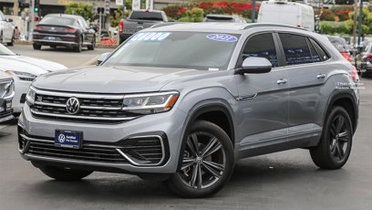 Certified 2021 Volkswagen Atlas Cross Sport SE w/ V6 Towing Package
