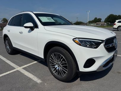 New 2025 Mercedes-Benz GLC 300