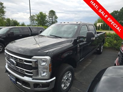 New 2025 Ford F250 XLT w/ FX4 Off-Road Package