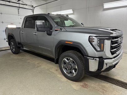 New 2025 GMC Sierra 2500 SLT w/ SLT Convenience Package