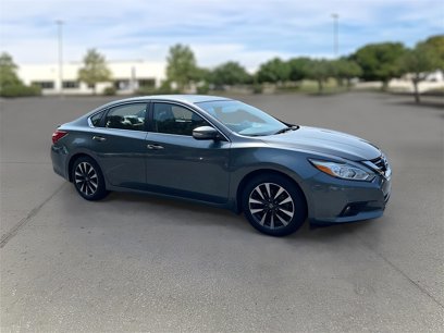 Used 2016 Nissan Altima 2.5 SL w/ 2.5 Technology Package