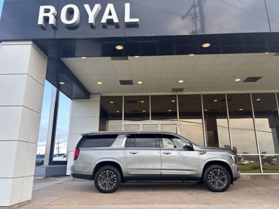 Used 2025 GMC Yukon XL Elevation