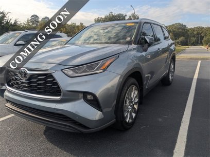 Used 2023 Toyota Highlander Limited