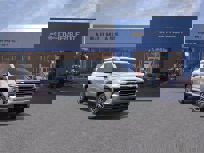 New 2025 Chevrolet Traverse LT w/ Driver Confidence Package