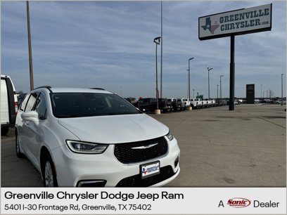 Used 2022 Chrysler Pacifica Touring-L