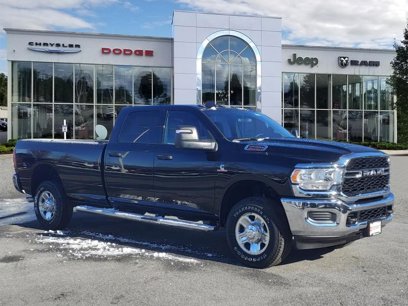 New 2024 RAM 2500 Tradesman w/ Chrome Appearance Group