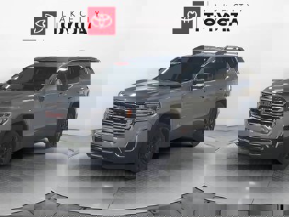 Used 2023 GMC Acadia SLT