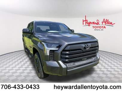 New 2025 Toyota Tundra SR5
