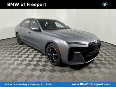 New 2025 BMW 760i xDrive