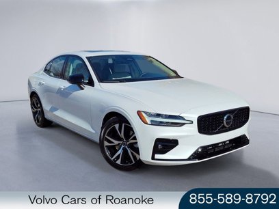 New 2025 Volvo S60 B5 Core w/ Protection Package Premier