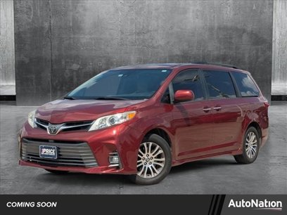Used 2018 Toyota Sienna XLE