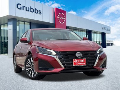 New 2025 Nissan Altima 2.5 SV w/ SV Premium Package