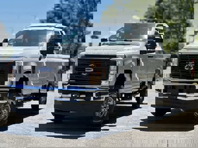 New 2025 Ford F250 XLT w/ 360-Degree Camera Package